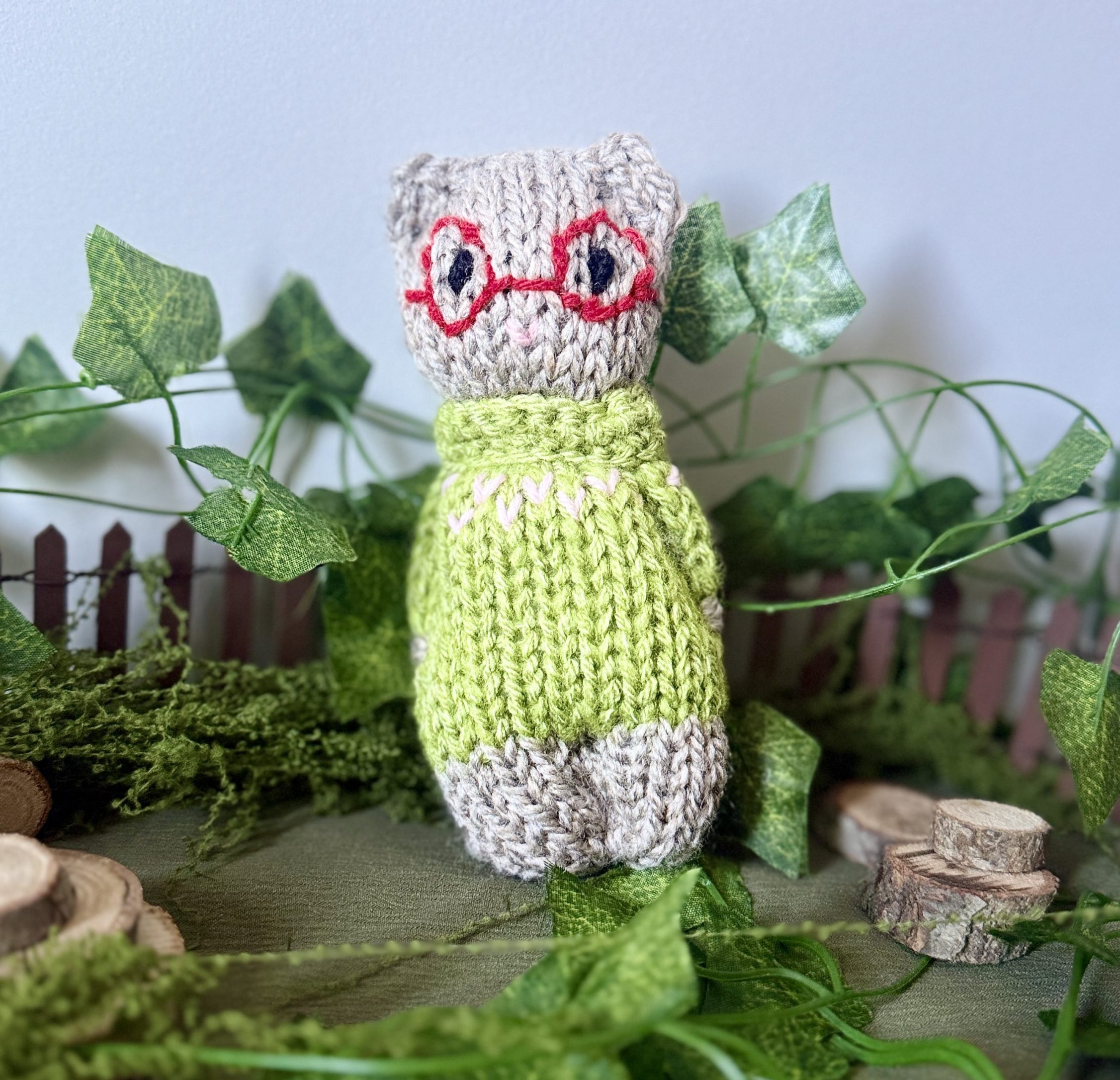 handmade knitted pocket cat with glasses